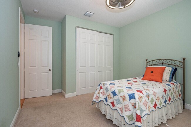 Building Photo - 4229 Diamond Square