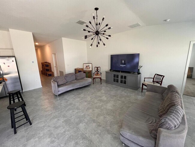 Building Photo - 1406 Deepwater Cir