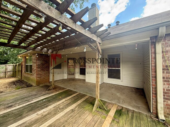 Building Photo - Tour Today! 4 Bedroom 2 Bathroom Home in Lindale!