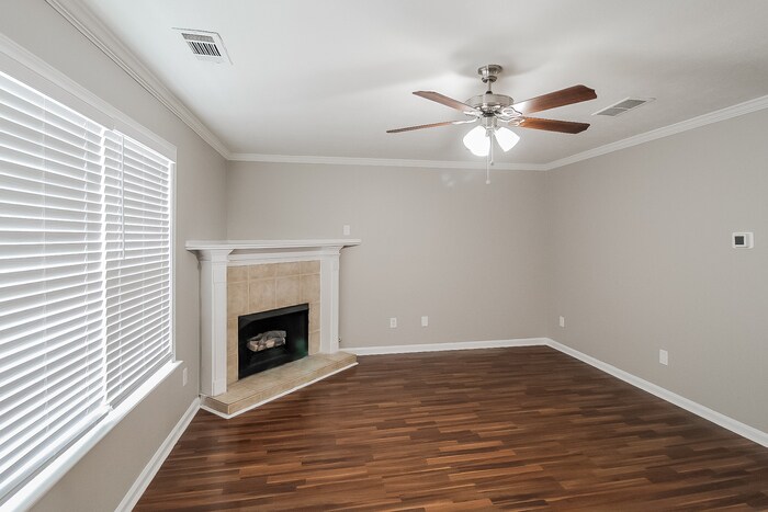 Building Photo - 3668 White Pine Rd