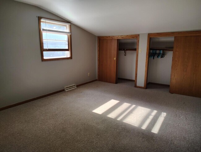 Building Photo - 4628 W Drexel Ave