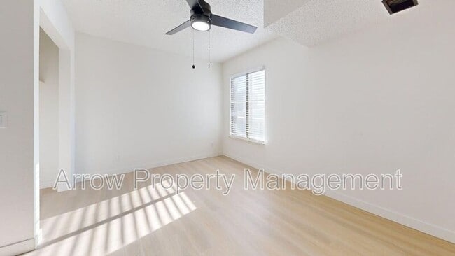 Building Photo - 205 E Arbor Ave