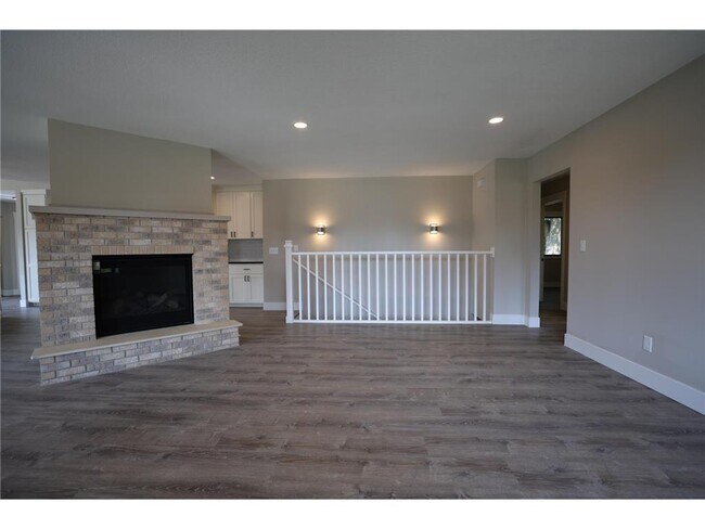 Building Photo - 3305 200th St W