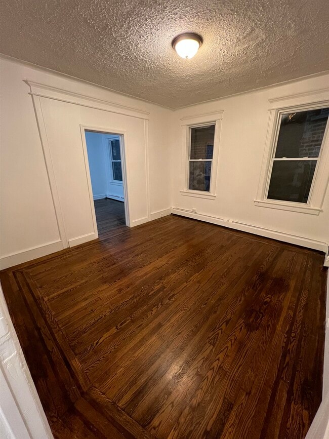Building Photo - 222 66th St