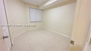 Building Photo - 6928 SW 39th St