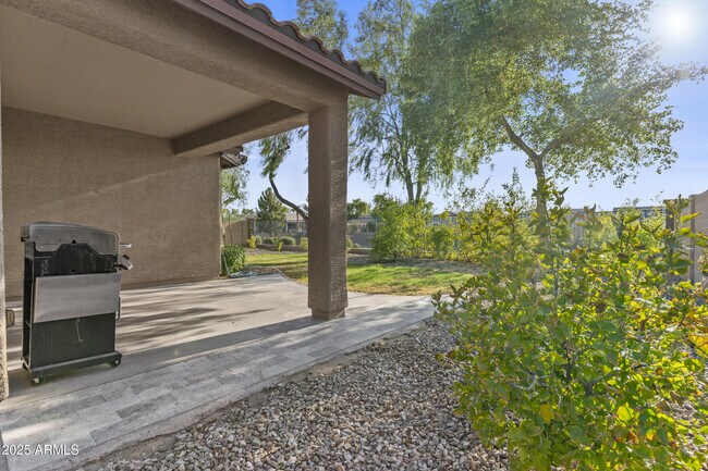 Building Photo - 8512 S 56th Ln