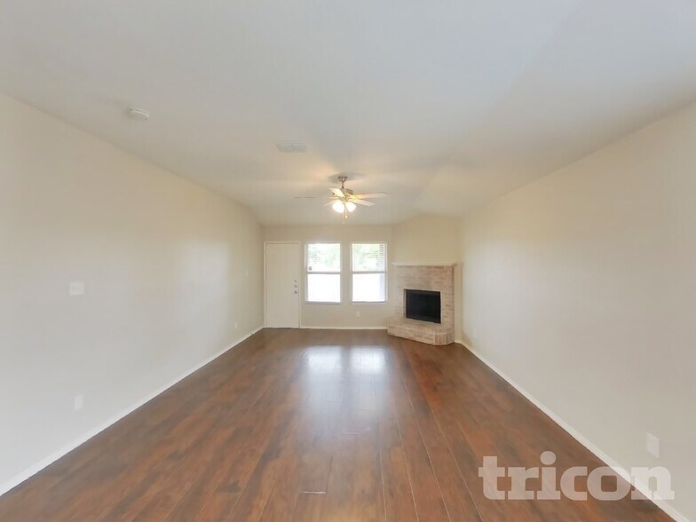 Building Photo - 2505 Buffalo Run