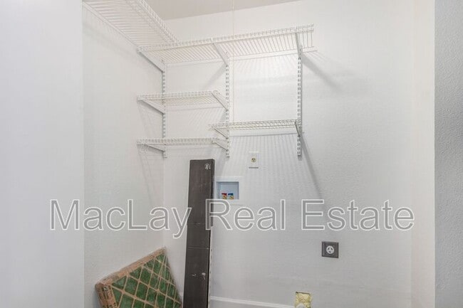 Building Photo - 4902 W Joyce Cir