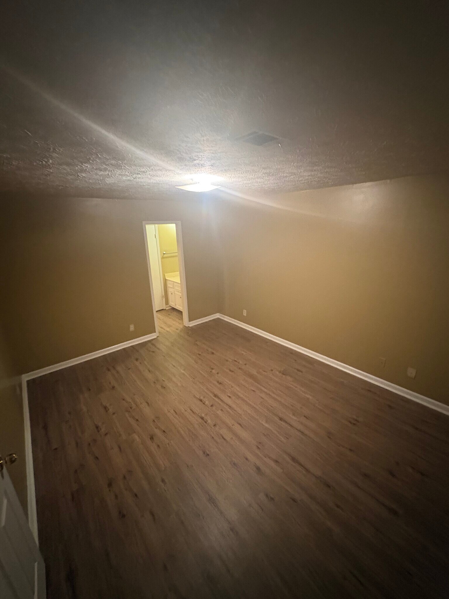 Building Photo - 3639 Castle Ridge Rd