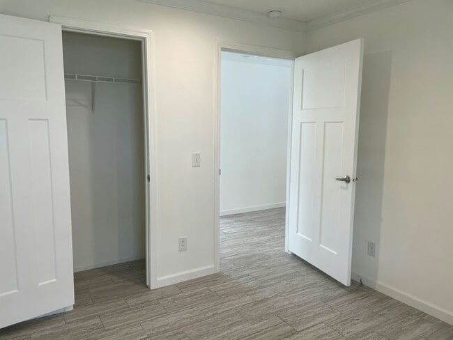 Building Photo - 34604 Ballyhoo Dr