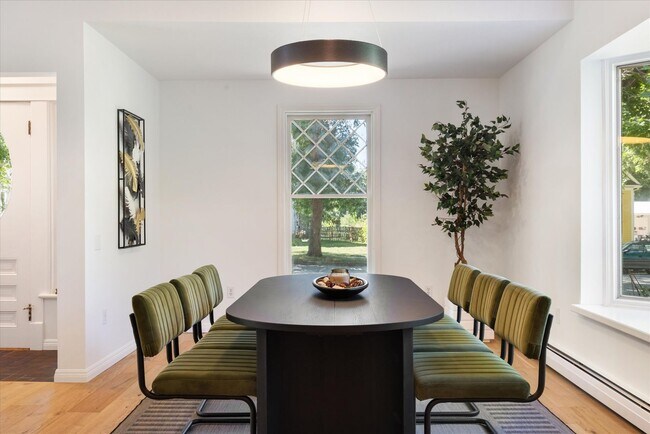 Building Photo - Open Concept Historic Home in Downtown Boz...