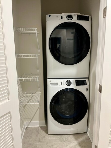 Building Photo - 4125 Auburn Oak Ln