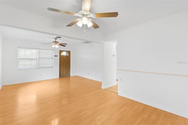 Building Photo - 452 45th Ave N