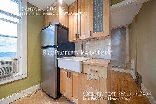 Building Photo - 208 N Canyon-208-#3