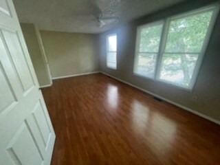 Building Photo - 6479 Meadow Rue Dr