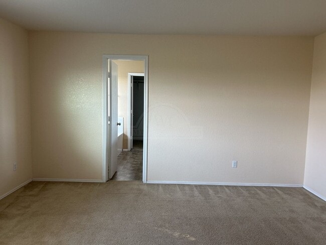 Building Photo - 204 W Gemini Ln