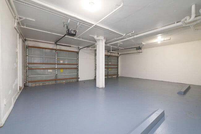 Building Photo - 20889 St Andrews Blvd