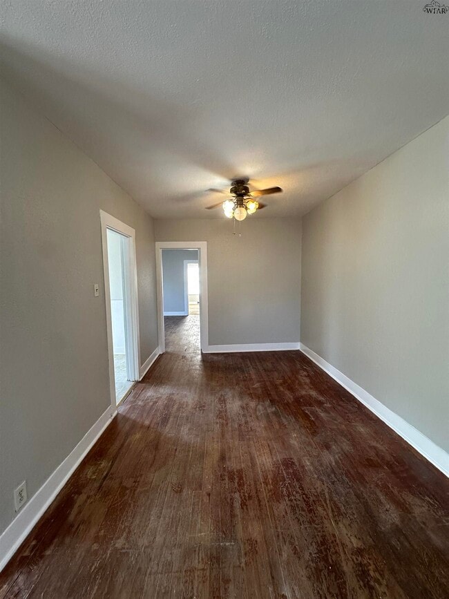 Building Photo - 1657 Keeler Ave