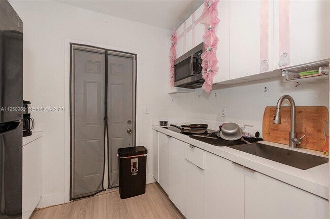 Building Photo - 110 NW 58th St