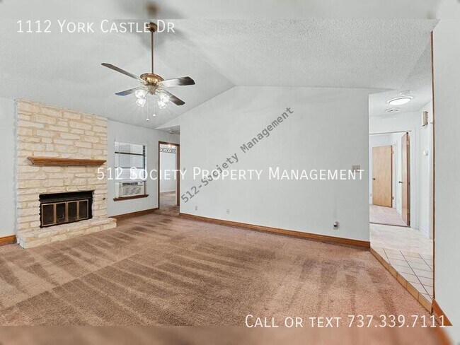 Building Photo - 1112 York Castle Dr