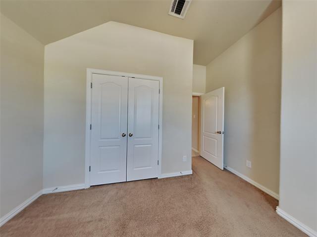 Building Photo - 1618 Sherwood Dr