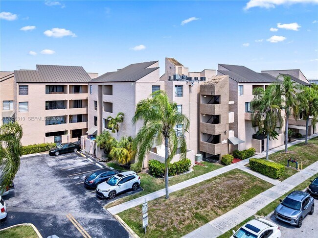 Building Photo - 10500 SW 108th Ave