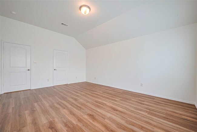 Building Photo - 13315 Peach Orchard Ln
