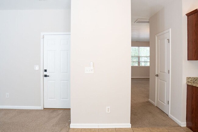 Building Photo - 17 Enoree Way