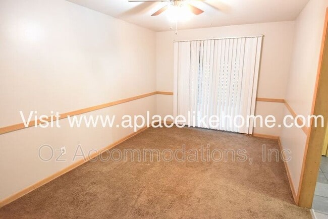 Building Photo - 7820 Arlington Ave