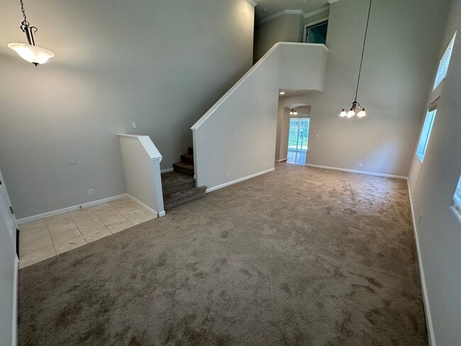 Building Photo - Beautiful 4 Bedroom, 3 Bath Brentwood Home