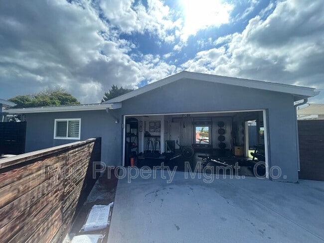 Building Photo - 392 Bonito Ave