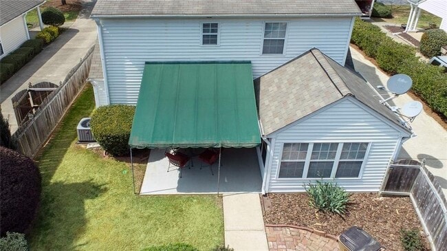 Building Photo - 2041 Greenhill Pass