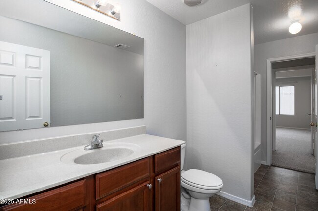 Building Photo - 3717 W Santa Cruz Ave