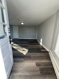 Building Photo - 127 Schoolhouse Rd