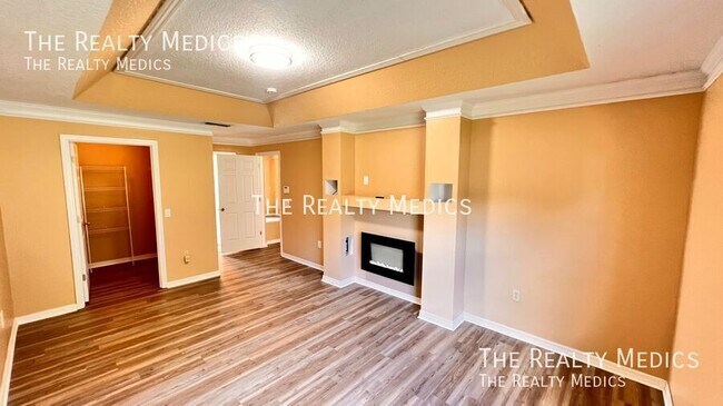 Building Photo - 1481 Woodfern St