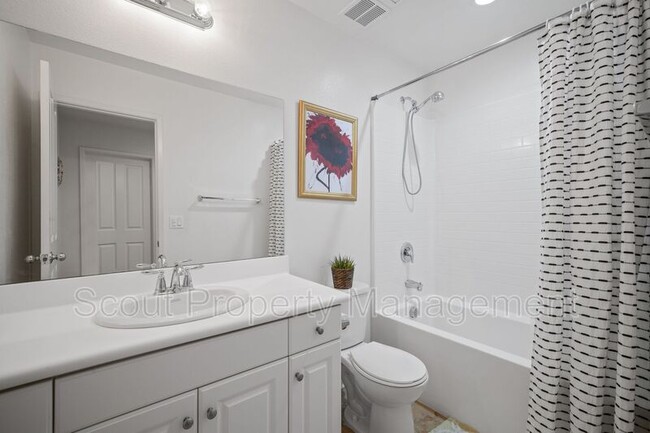 Building Photo - 29308 Abelia Ln