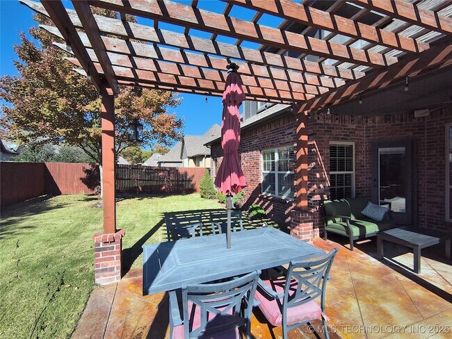 Building Photo - 4724 S 168th E Ave