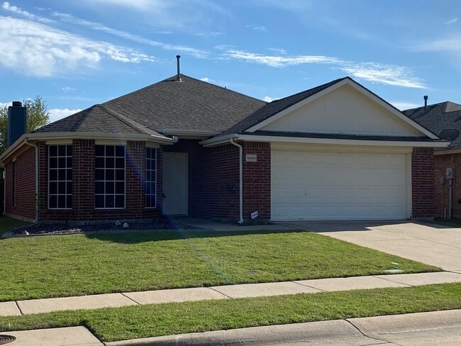Building Photo - 9909 Carter Dr