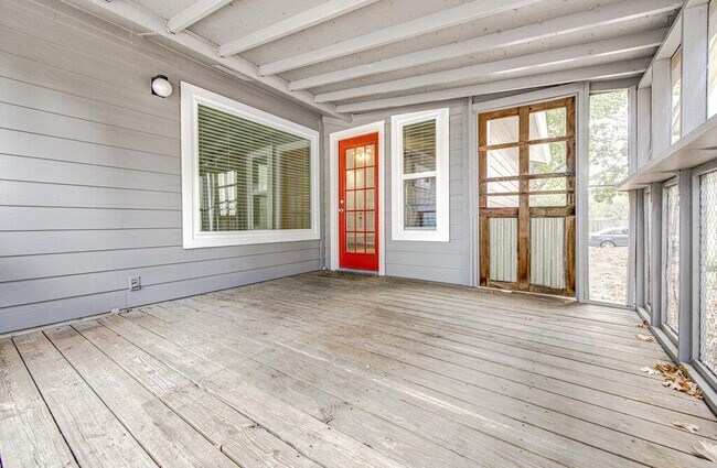 Building Photo - 12925 Covington Trail