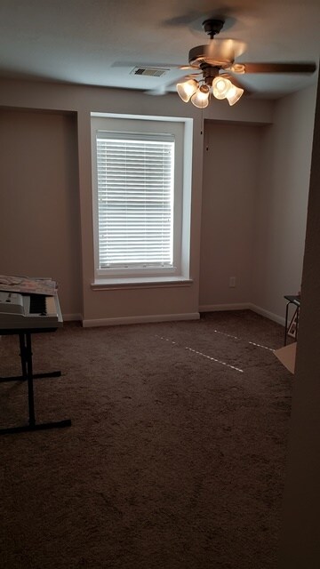 Building Photo - 16026 Summerville Lake Dr