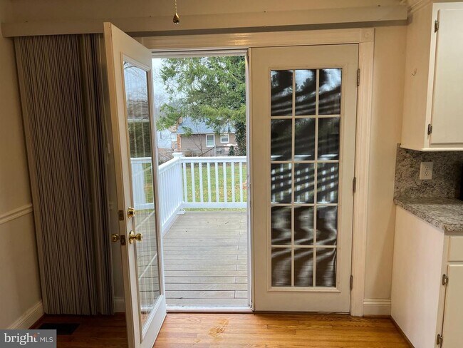Building Photo - 810 Wisteria Dr