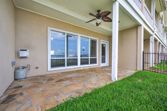 Building Photo - 16 Regency Point