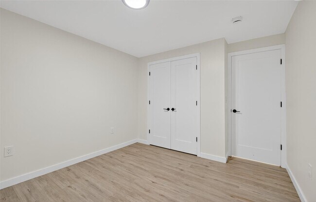 Building Photo - 46 Peddler Hill Rd
