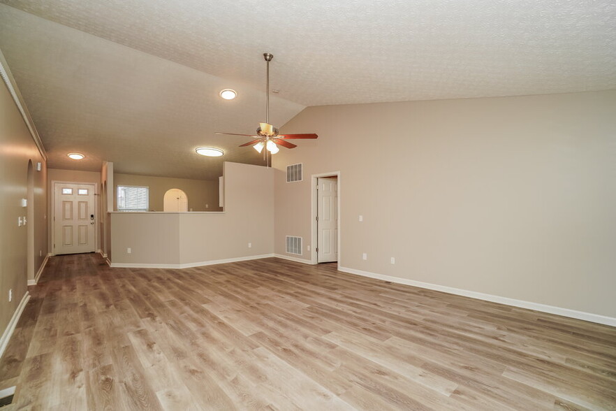 Building Photo - 1091 Drayson Dr