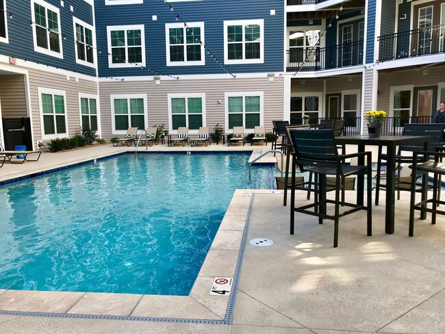 Building Photo - B2 | 2 Bed 2 Bath | 1239 sf