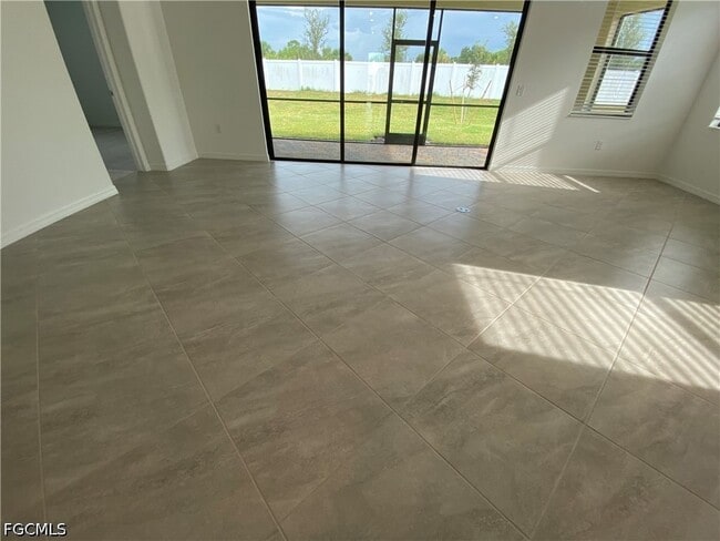 Building Photo - 14662 Cantabria Dr