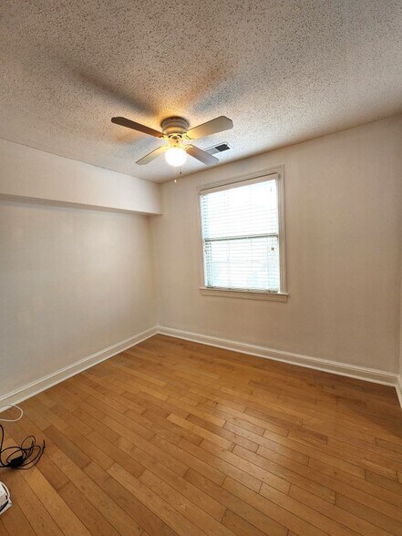 Building Photo - 2811 Arlington Blvd