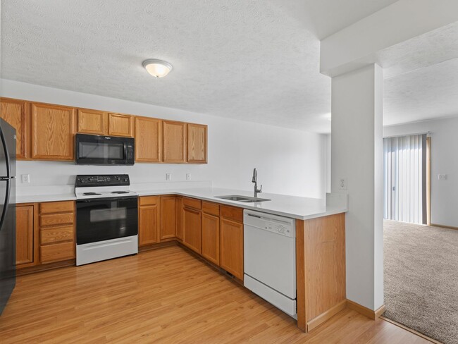 Building Photo - Renter's Dream with Triple Car Garage