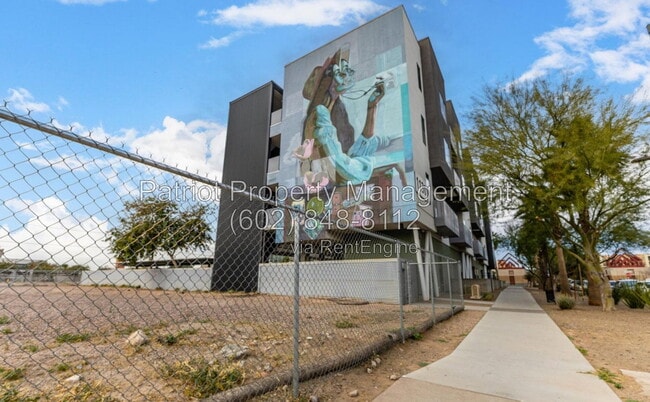 Building Photo - 1130 N 2nd St