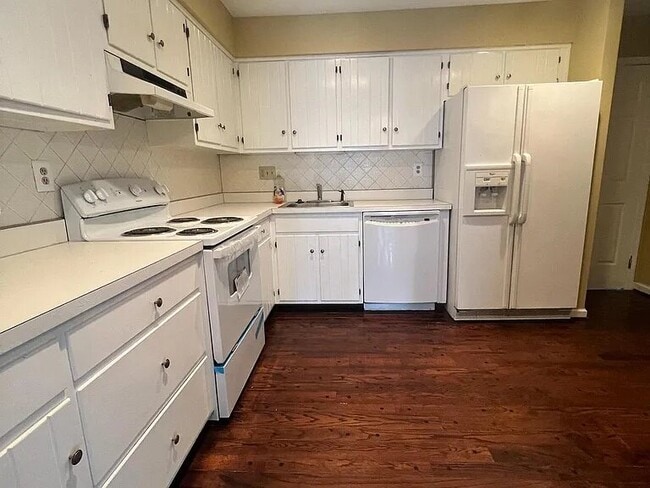 Building Photo - 1404 Weatherstone Dr